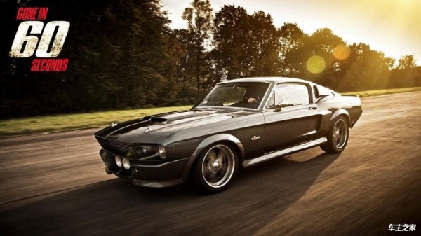 福特Mustang经典外观与高性能相结合，再次引领跑车潮流
