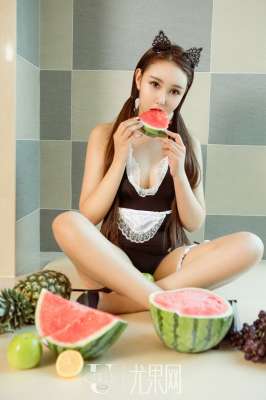 靓丽美女韩恩熙清纯女仆制服写真