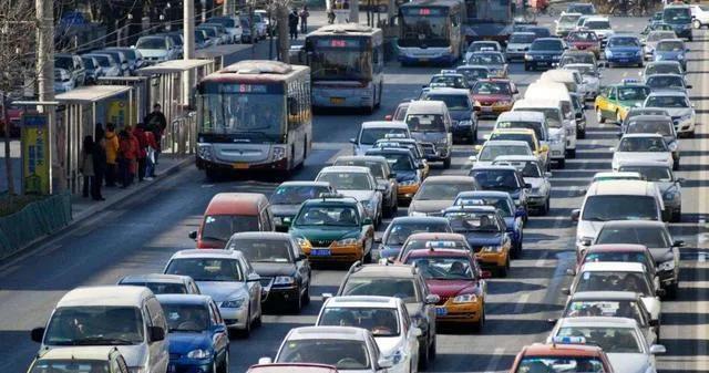2023年私家车报废新政策：标准线不再是60万公里？车主们开始叫苦