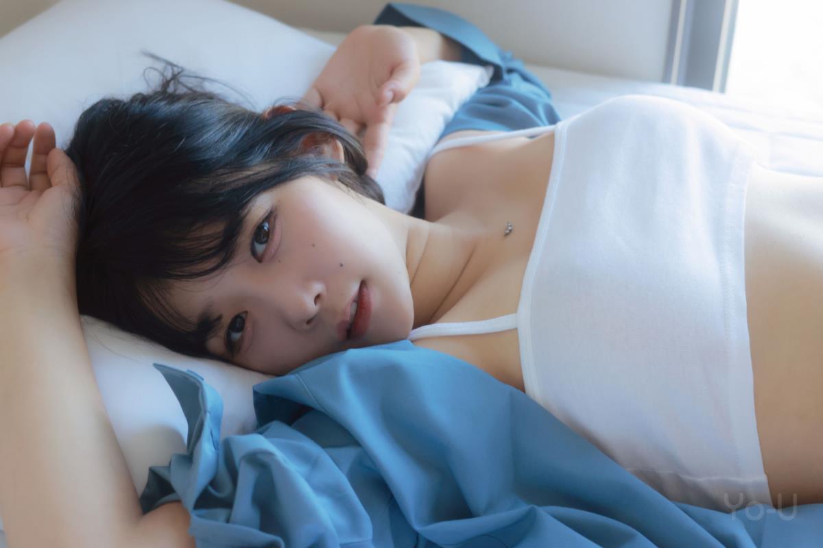 短发少女私房写真